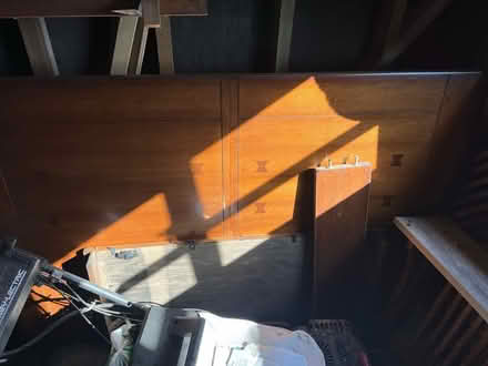Photo of free Extendable large dining table (CM3 East Hanningfield.) #1