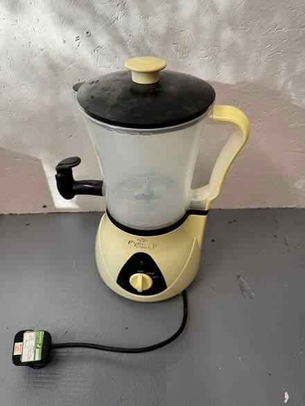 Photo of free Giles and Posner kettle with side dispenser (Walton Manor OX2) #2
