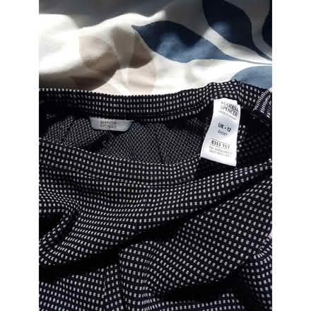 Photo of free M&S patterned trousers old size10 S (South hampstead NW8) #4