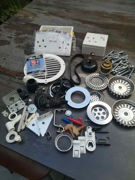 Photo of free Random bits of DIY hardware (Barbourne WR1) #1