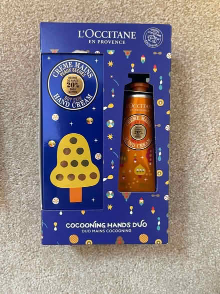 Photo of free L'Occutaine Dry skin hand cream limited edition set (Charlton SE18) #1