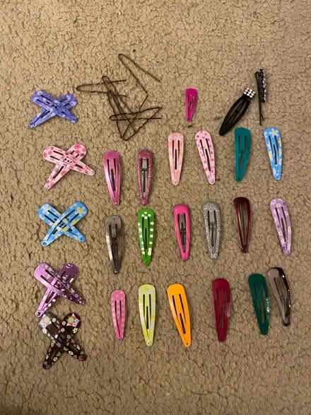 Photo of free Hair Clips (Shepshed LE12) #1