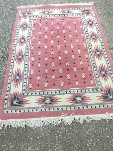 Photo of free Area Rug 4' x6' (Juanita (Kirkland)) #1