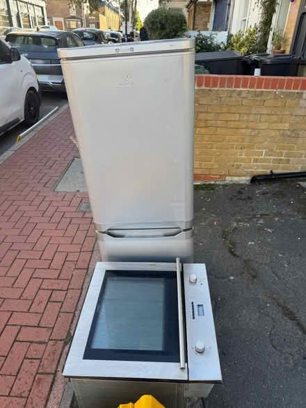 Photo of free Washing machine, fridge, oven (East Dulwich) #2