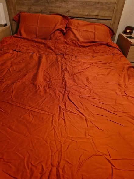 Photo of free King size quilt cover with pillowcases (Blyth NE24) #2