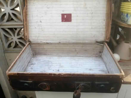 Photo of free Very old suitcase (Southend SS2 near The Bell pub) #3