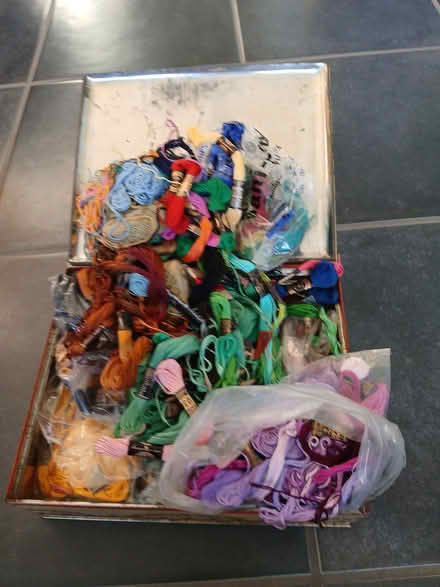 Photo of free Embroidery Silks (S17 (Dore)) #1