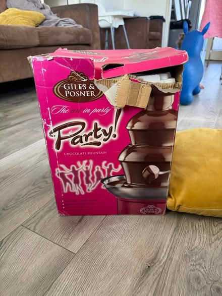 Photo of free Chocolate Fountain (TW183AX) #1