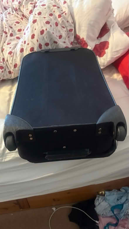 Photo of free Hand luggage suitcase (Chatham) #3
