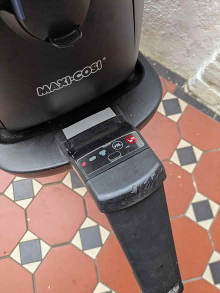 Photo of free Infant car seat (Fiveways) #3