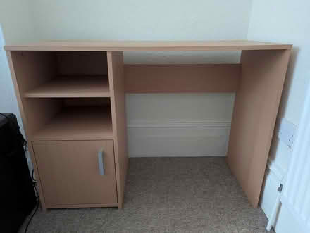 Photo of free Argos desk (Queens Park, BN2) #1