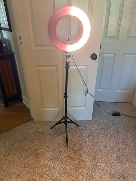 Photo of free Ring light for video shoots (Franklin) #2