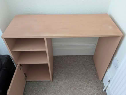 Photo of free Argos desk (Queens Park, BN2) #3