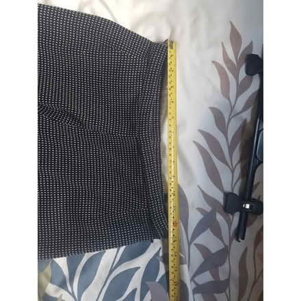 Photo of free M&S patterned trousers old size10 S (South hampstead NW8) #2