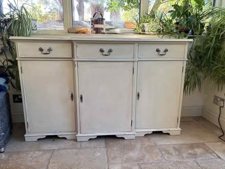 Photo of free Painted sideboard, shabby chic (Farnham Common SL2) #4