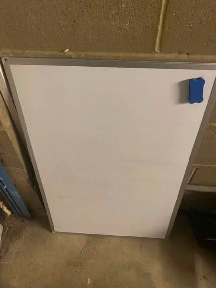 Photo of free Whiteboard (Thames Ditton / Kingston) #1
