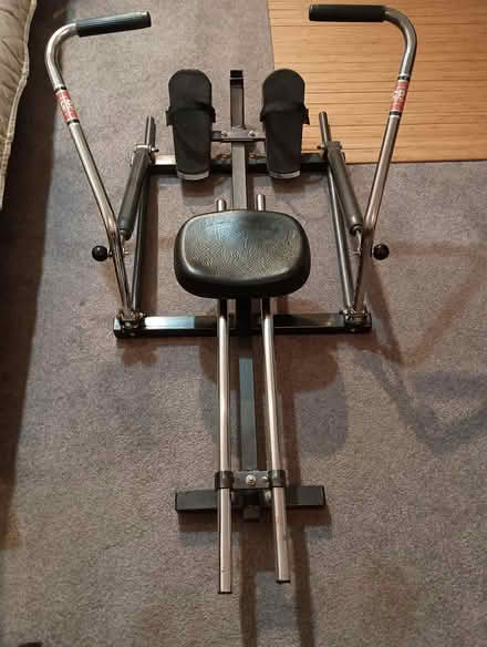 Photo of free rowing machine (Phinney) #1