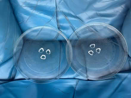 Photo of free Bosch microwave platter (2off) (Winnersh RG41) #1