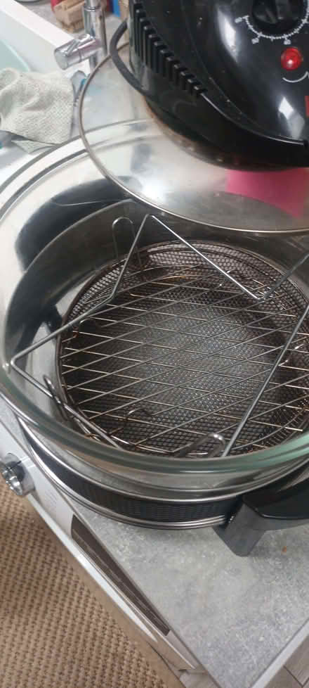 Photo of free Halogen counter top roasting oven (Crosspool S10) #1