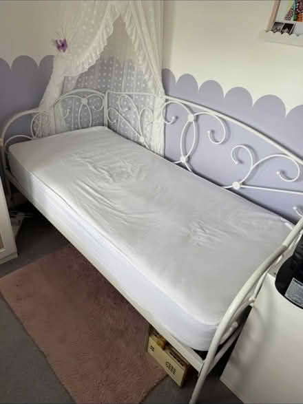 Photo of free Single bed with metal frame (Bedworth CV12) #2