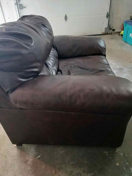 Photo of free Oversized Chair (New Rochelle north end) #1