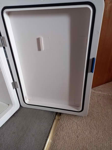Photo of free Micromark Mini Fridge (Starcross EX6) #4
