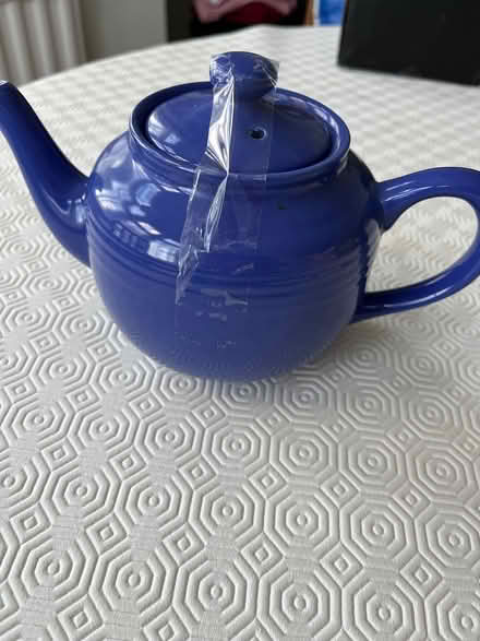 Photo of free China teapot (Old Malden KT4) #1