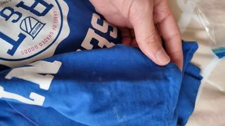 Photo of free H&M Long sleeve top 8 to 10 years (South hampstead NW8) #1