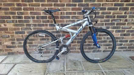 Photo of free Mens Mountain bike (Ashtead KT21) #1