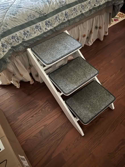 Photo of free Dog stairs/ ramp to bed / couch (West Cary) #2