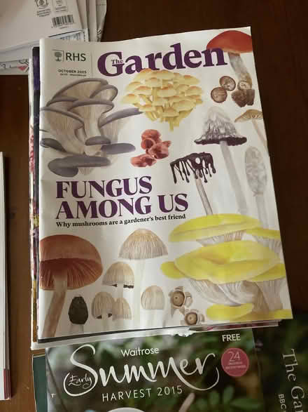 Photo of free Magazines (Dudleston Heath SY12) #3