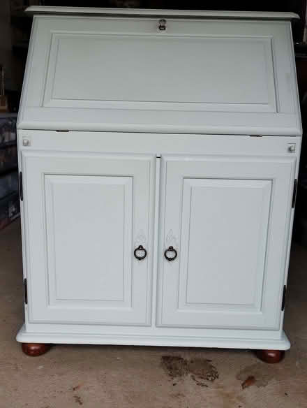 Photo of free Bureau (Coldstream TD12) #2