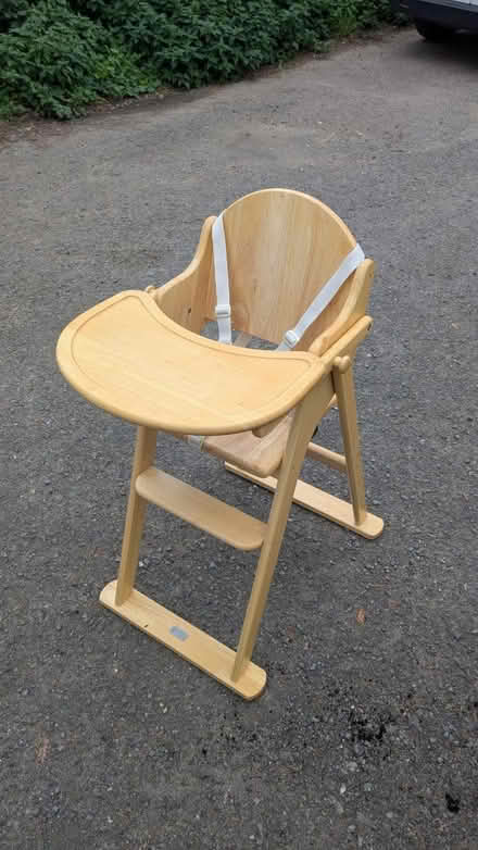 Photo of free High chair (BA1) #1
