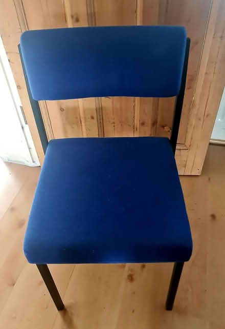 Photo of free Nice blue padded chair (Boston Manor, W7) #1