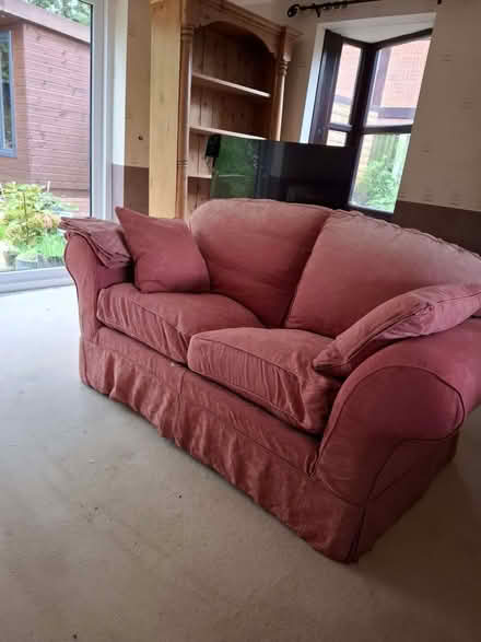 Photo of free Sofa (Walton Summit PR5) #1