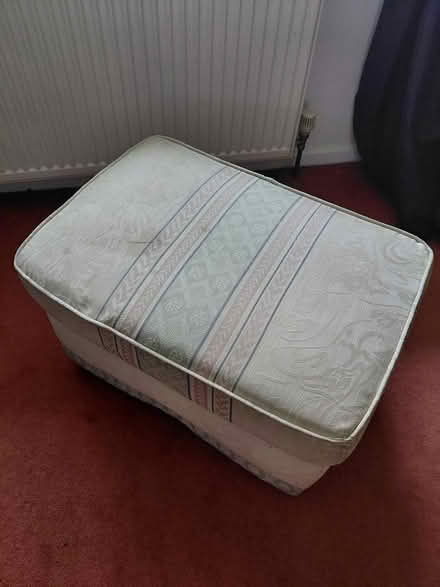 Photo of free Sofa (PL24) #4