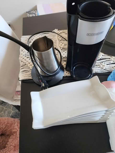 Photo of free Brand new desert plates (Churchill Meadows) #1
