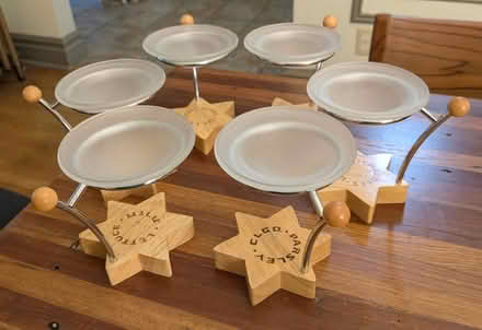 Photo of free Cool contemporary seder plate (Manor Park, Washington, DC) #1