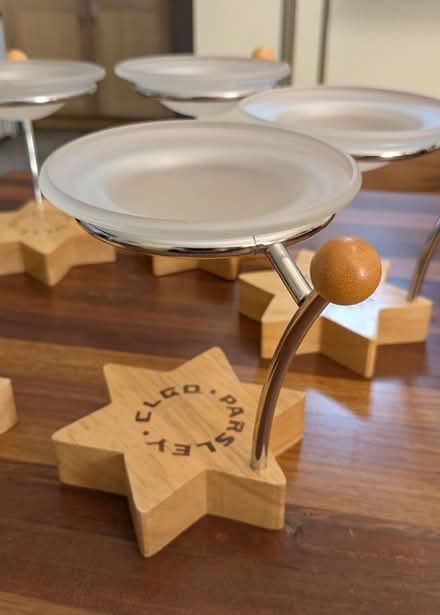 Photo of free Cool contemporary seder plate (Manor Park, Washington, DC) #2
