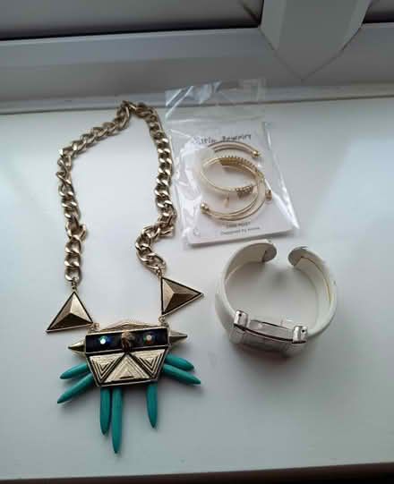 Photo of free Jewellery (LU7 Leighton Buzzard) #2