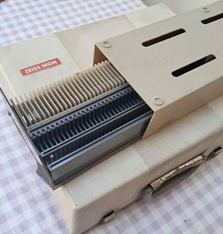 Photo of free Slide projector (Dublin 16) #3