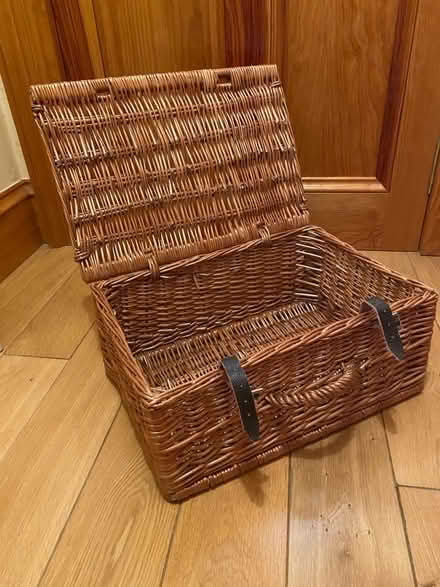 Photo of free Wicker hamper (AB25) #2
