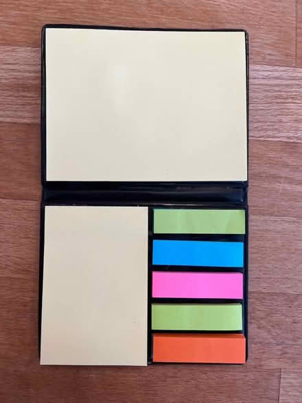 Photo of free Little book of post-it notes (Woodley RG6) #1