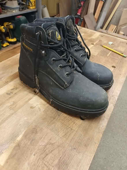 Photo of free Steel toecap workboots (North Tonbridge TN10) #1