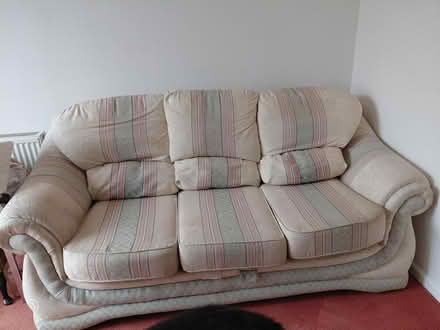 Photo of free Sofa (PL24) #1