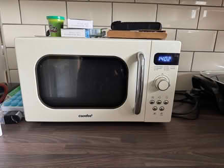 Photo of free Microwave (Lamberhead Green WN5) #1