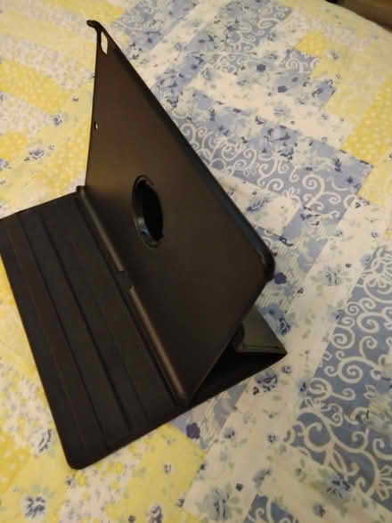 Photo of free iPad 10.2 vinyl cover/stand (Marcham OX13) #3