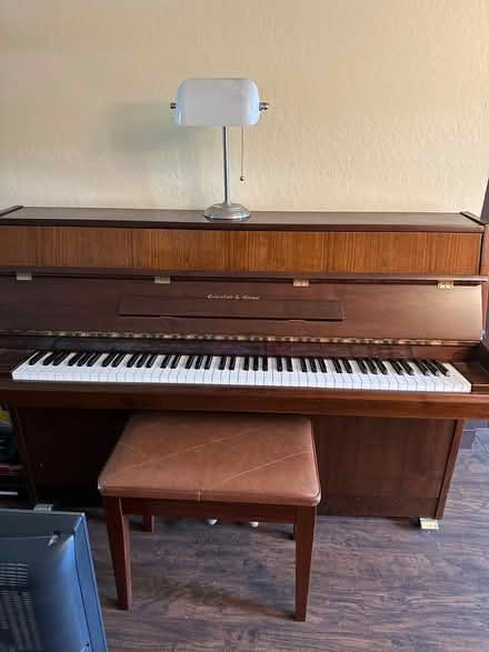 Photo of free Piano (Campbell) #2