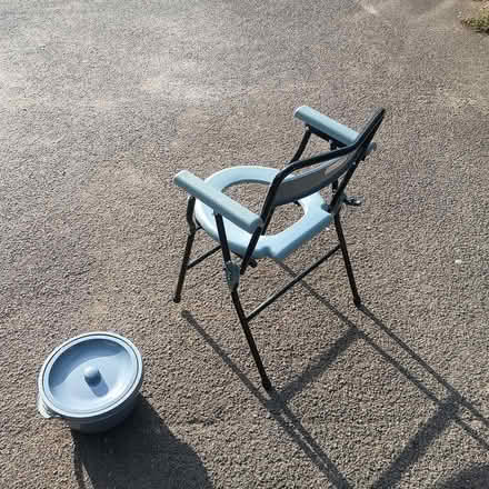 Photo of free Commode (Shalford, GU4) #2