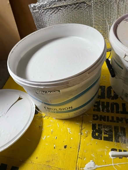 Photo of free Wickes Matt Emulsion Paint - White (CV23, Coton Park) #1
